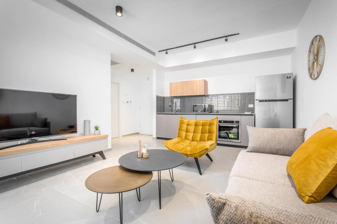 Stunning 1 Bdr With Balcony On Sheinkin St Apartment Tel Aviv Luaran gambar